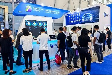 上海AEE展丨鴻利智匯汽車照明產(chǎn)品，以光為引，助力汽車產(chǎn)業(yè)智能化發(fā)展